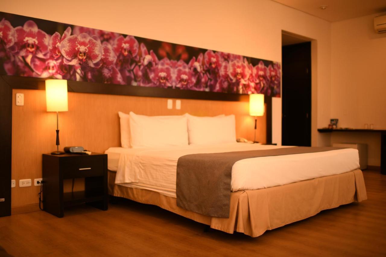 Mi Hotel Sandiego Меделин Екстериор снимка